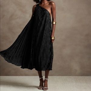 One Shoulder Radiant dress. Condition: Like New. Worn one time for wedding.